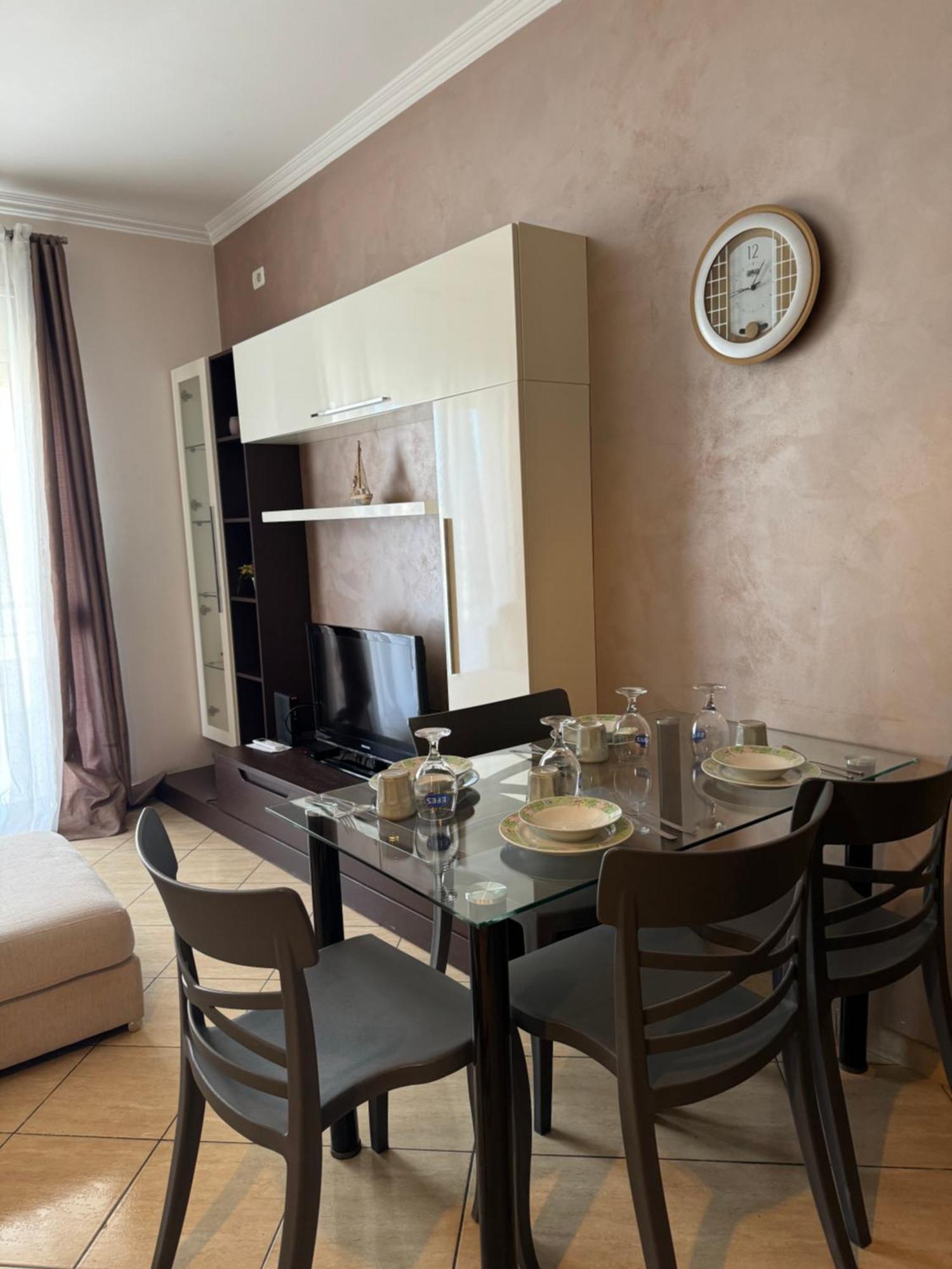 Elegant Apartment In Lungomare - N 23 Vlorë エクステリア 写真
